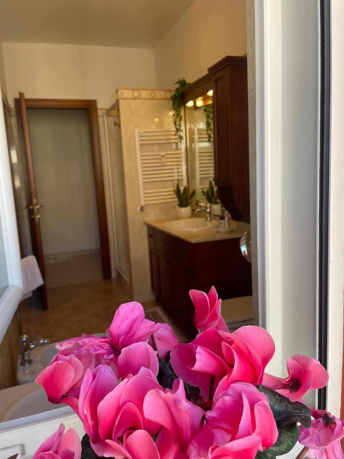 Roma Apartment Bagian luar foto