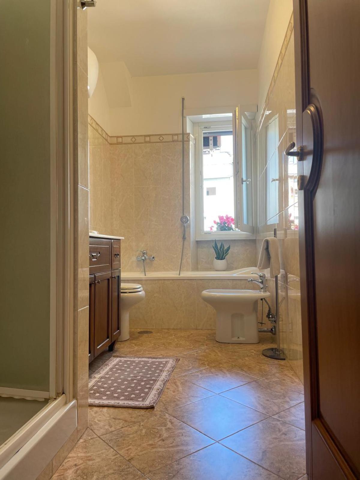 Roma Apartment Bagian luar foto