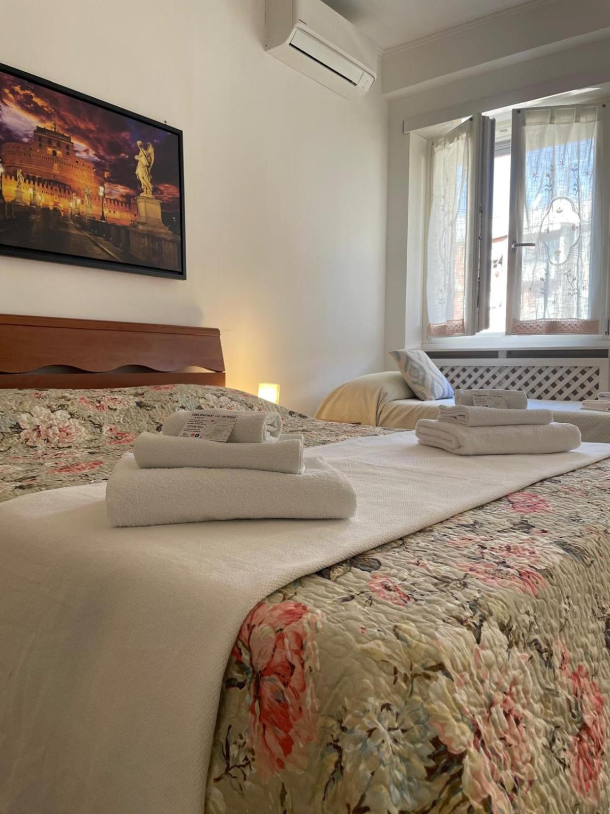 Roma Apartment Bagian luar foto