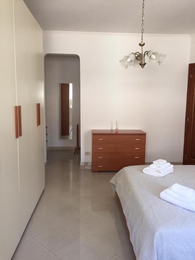 Roma Apartment Bagian luar foto